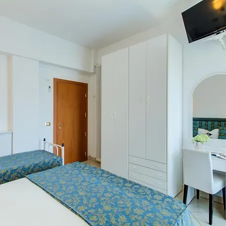 Nanni ホテル ベラーリア・イジェア・マリーナ