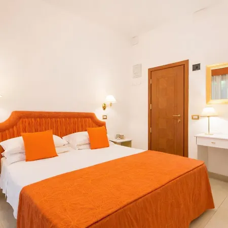 Nanni Hotel 3*